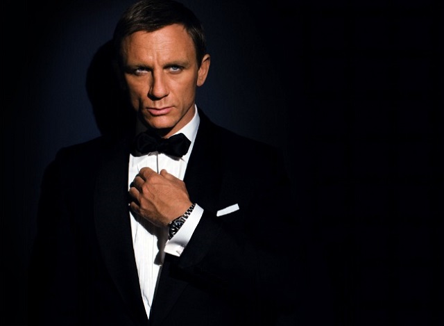 James Bond Daniel Craig Accepte De Reprendre Le Smoking De L Agent Secret