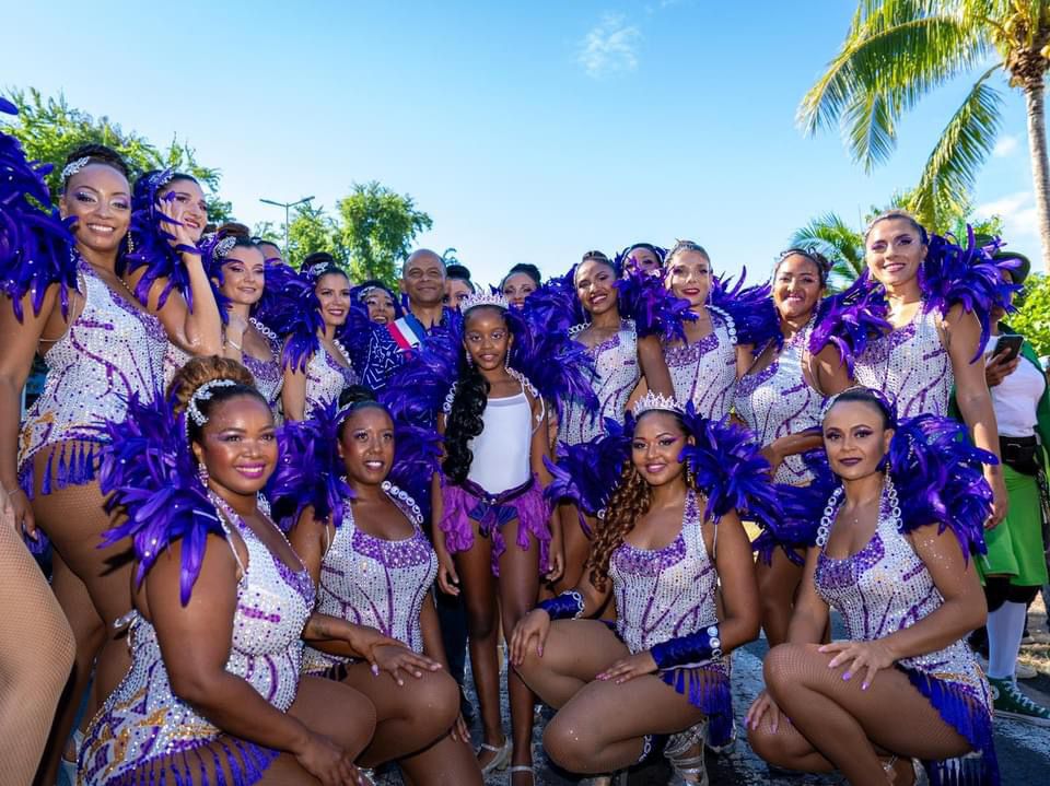 Des Danseuses Réunionnaises à la Conquête du Carnaval de Rio 2025